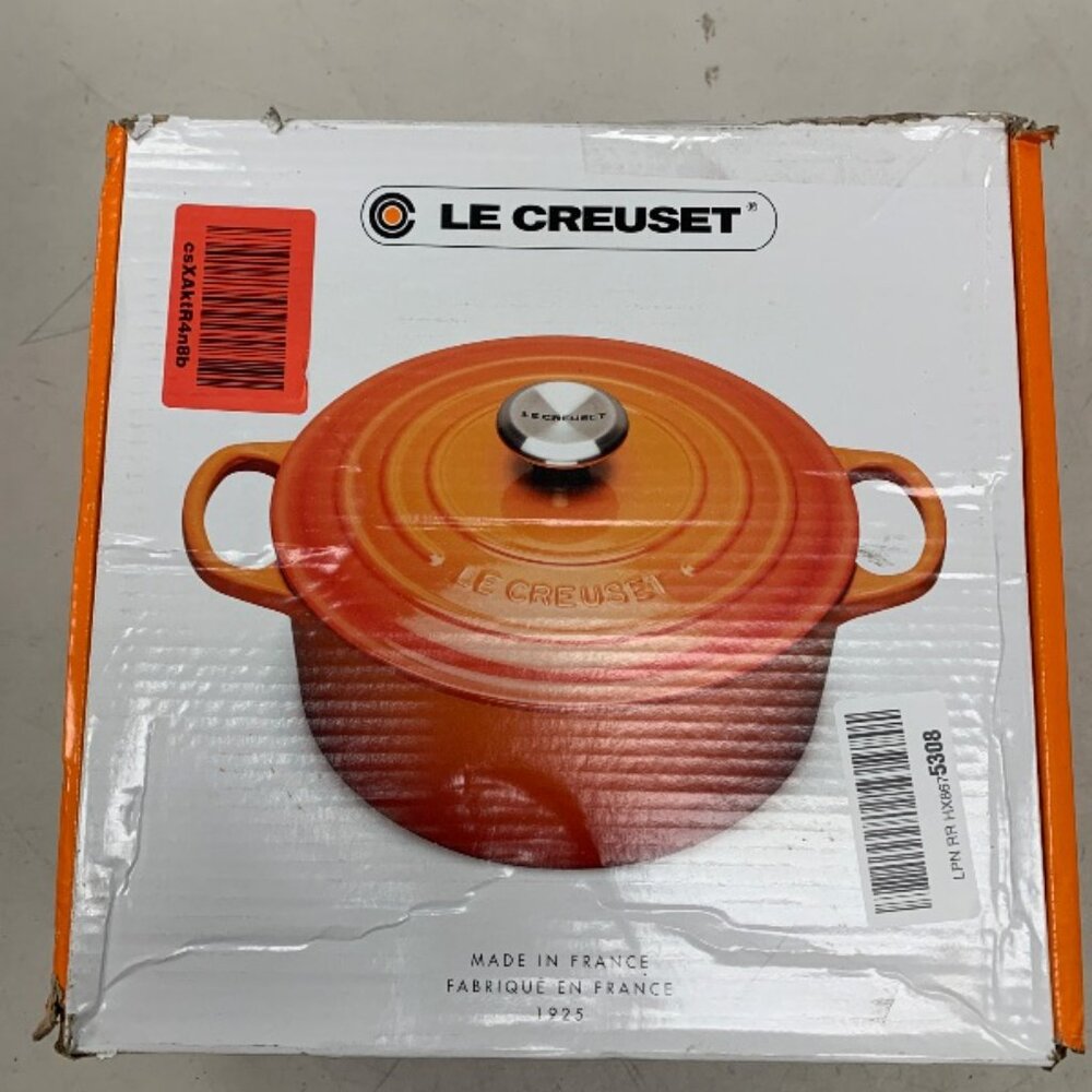 Le Creuset Enameled Cast Iron Signature Round Dutch Oven, 7.25 qt., Cerise - Picture 10 of 12
